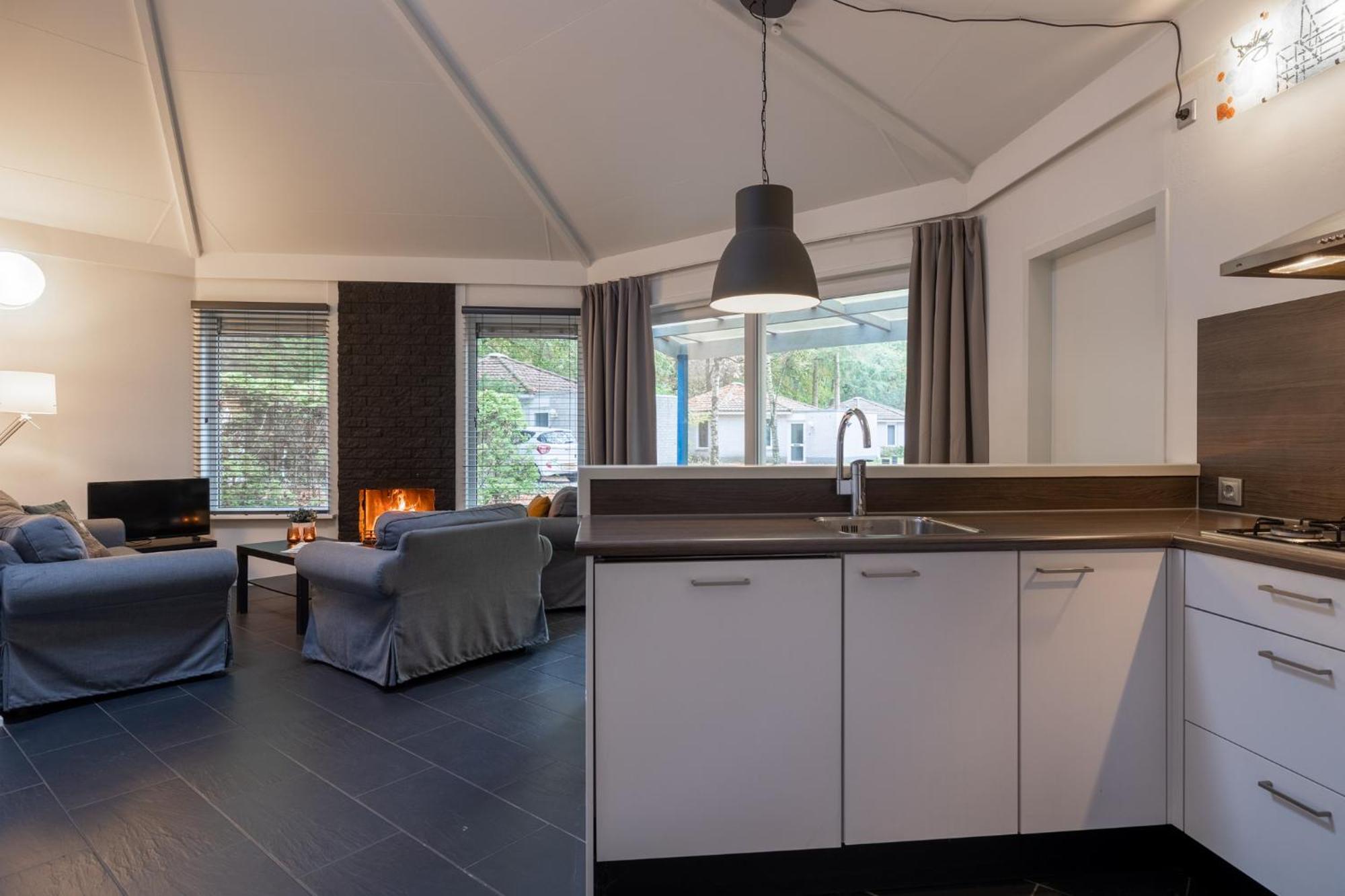 Bungalowpark Het Verscholen Dorp 哈尔德韦克 外观 照片