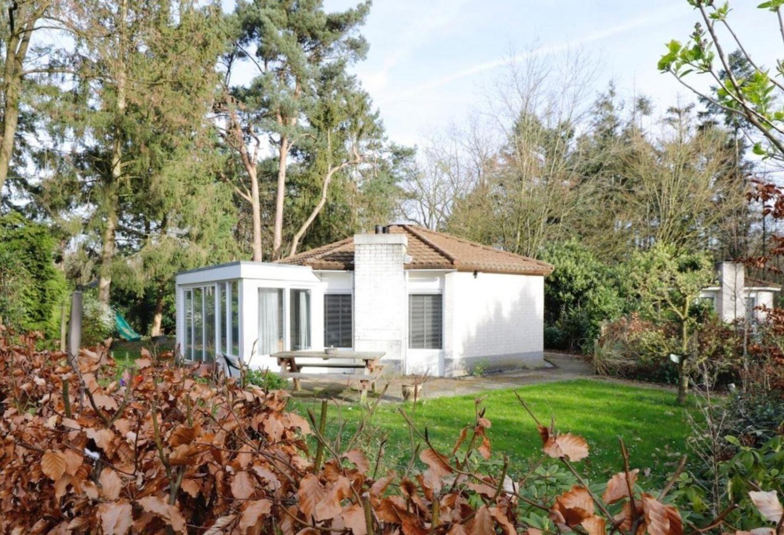 Bungalowpark Het Verscholen Dorp 哈尔德韦克 外观 照片