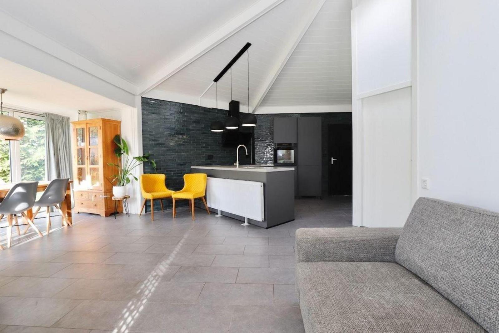 Bungalowpark Het Verscholen Dorp 哈尔德韦克 外观 照片