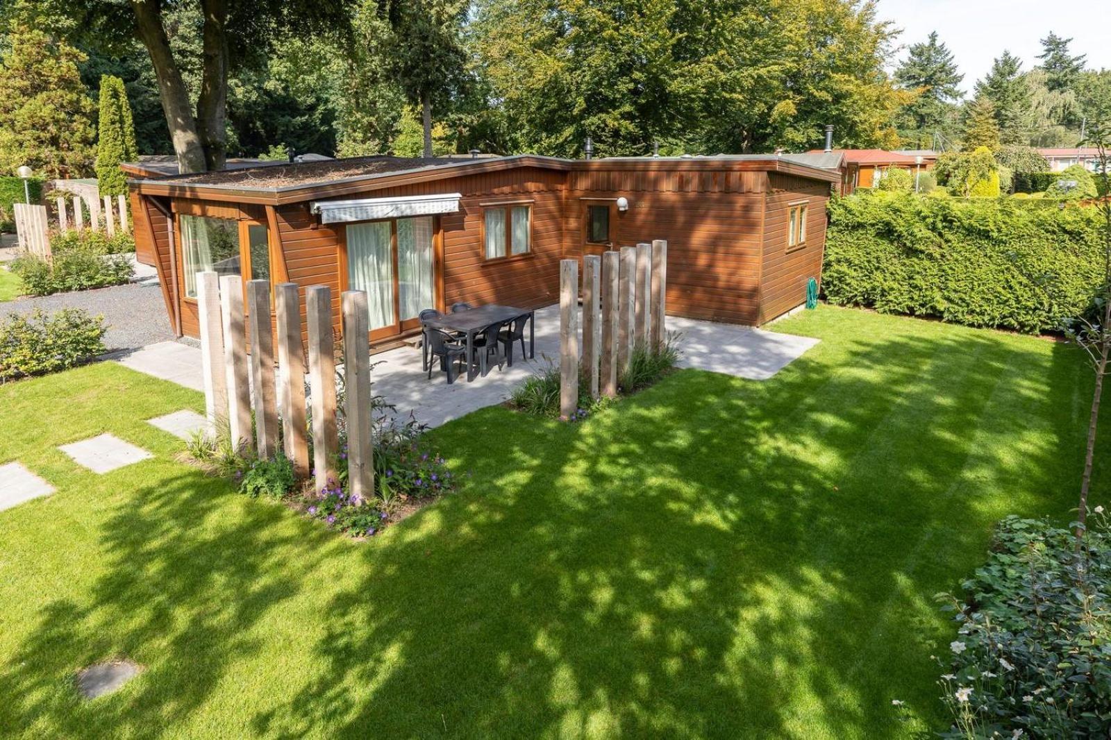 Bungalowpark Het Verscholen Dorp 哈尔德韦克 外观 照片