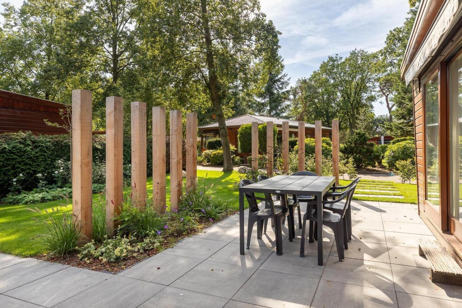 Bungalowpark Het Verscholen Dorp 哈尔德韦克 外观 照片