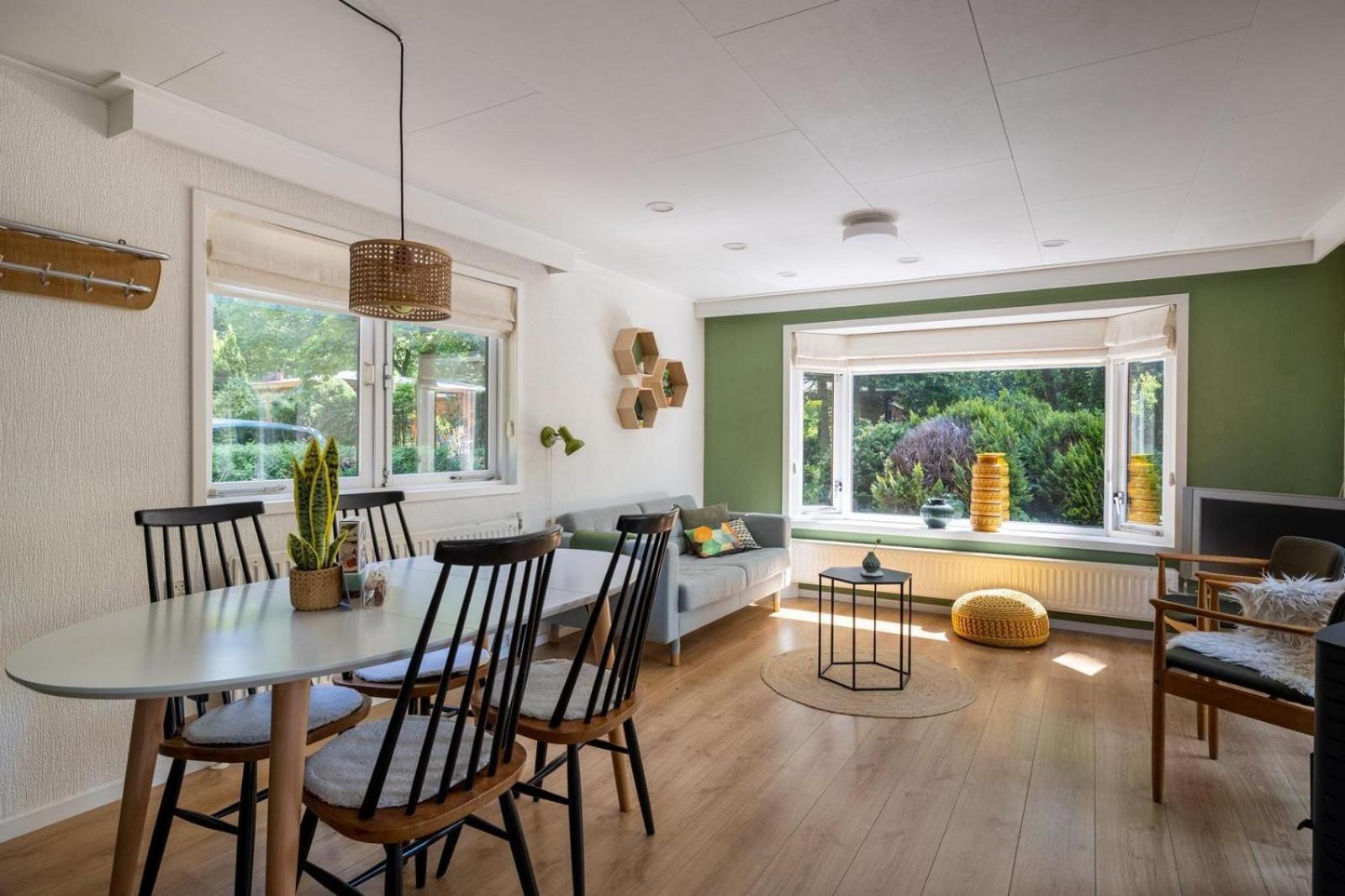 Bungalowpark Het Verscholen Dorp 哈尔德韦克 外观 照片