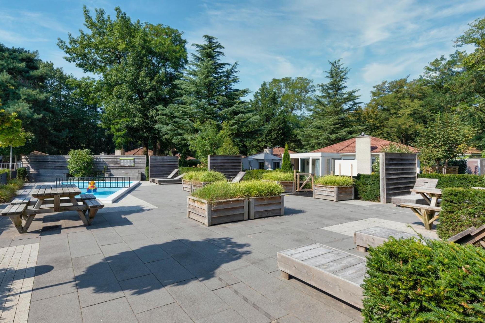 Bungalowpark Het Verscholen Dorp 哈尔德韦克 外观 照片