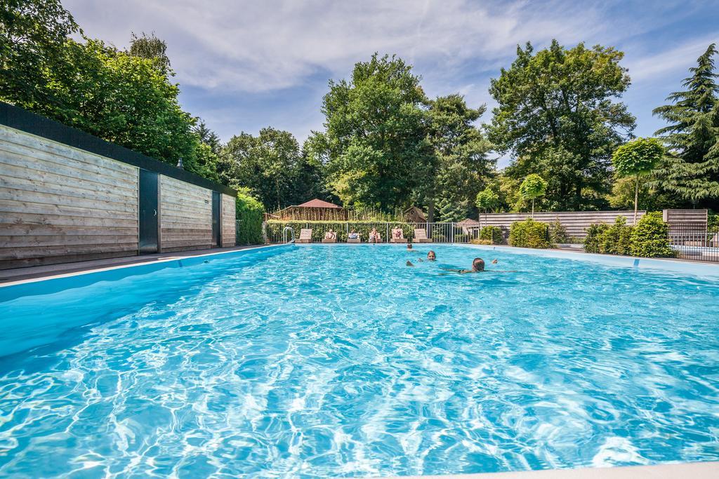 Bungalowpark Het Verscholen Dorp 哈尔德韦克 外观 照片